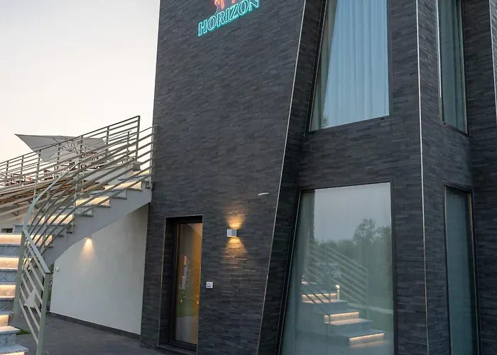 לינה וארוחת בוקר Horizon